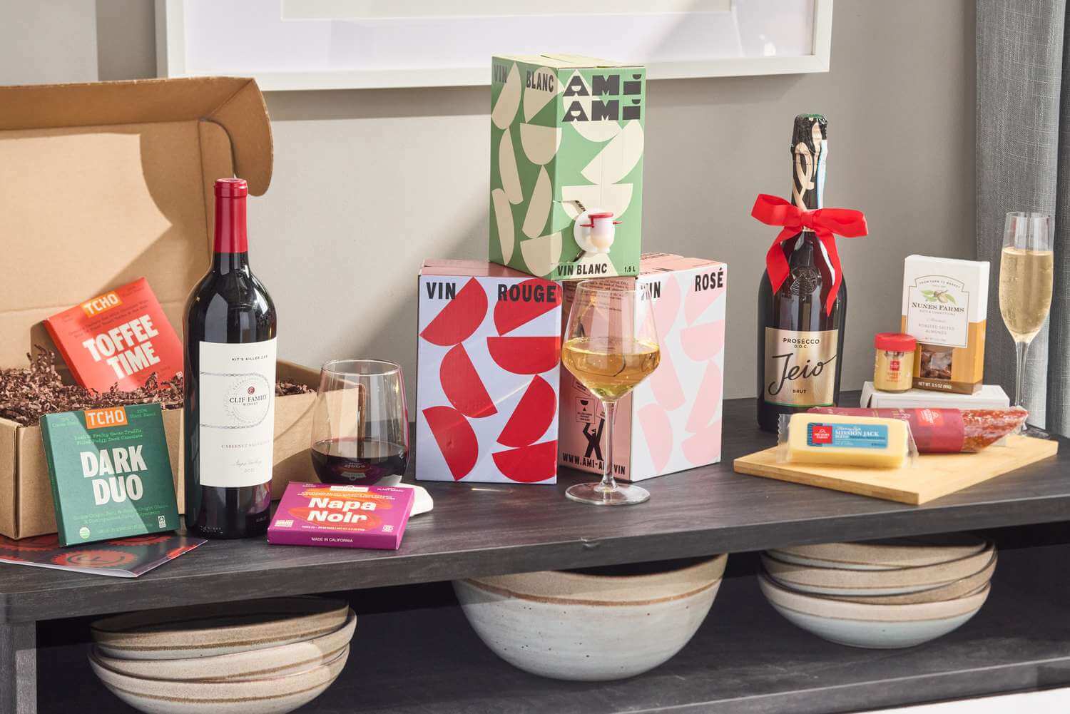 Top Wine Gift Packs and Hampers to Impress Any Wine Lover