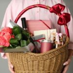 Top 5 Ways to Personalise Your Valentine's Day Hampers