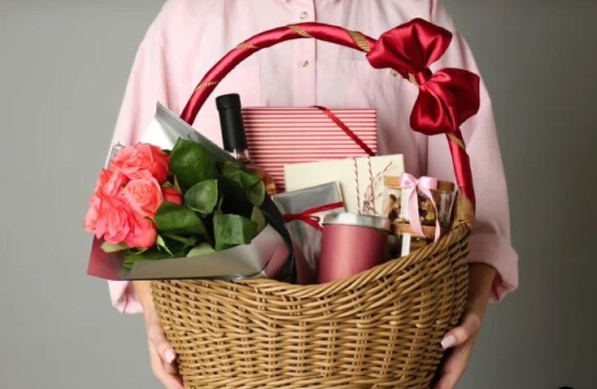 Top 5 Ways to Personalise Your Valentine's Day Hampers